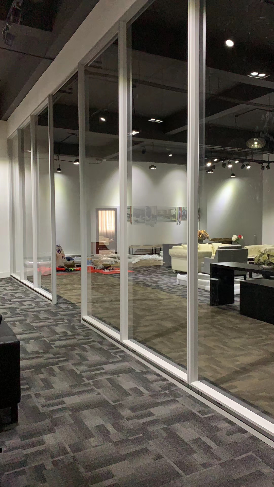 鋼制防火玻璃隔斷，防火幕墻，鋼制防火玻璃門窗,鋼制防火玻璃隔斷,